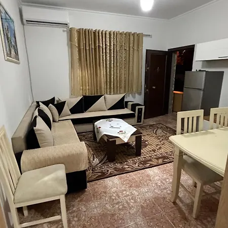 Cozy Flat * 티라나
